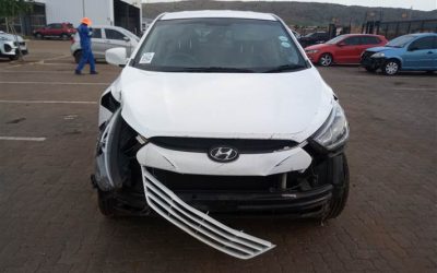 2014 HYUNDAI iX35 2.0 Stripping For Spares